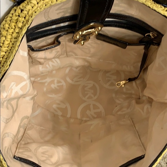 Michael Kors straw bag - Picture 2 of 2